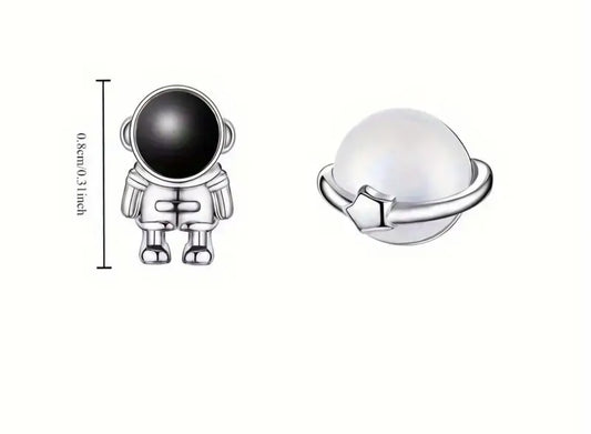 Ladies Astronaut and Planet Asymmetrical Earrings, Elegante Minimalist Design Hypoallergenic Studs, Jewelry